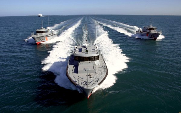 Контейнеровозы Суэцмакс