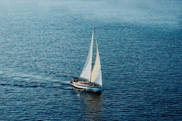 Море Парус