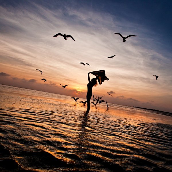 Девушка море ветер