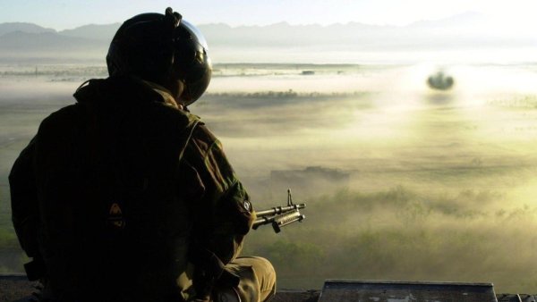 Морпехи и вертолёт