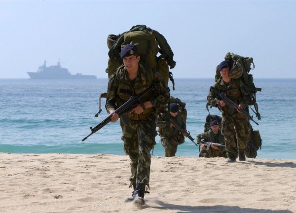 Морской пехотинец ВМФ РФ