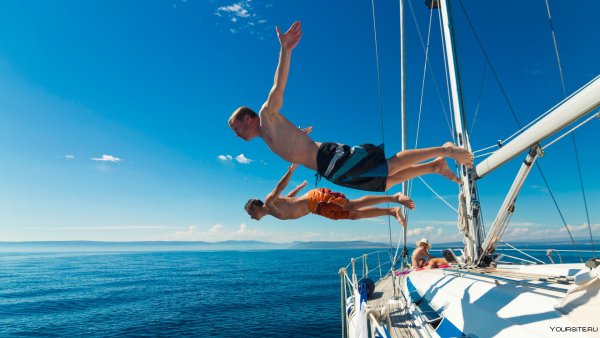 Прыжок в море