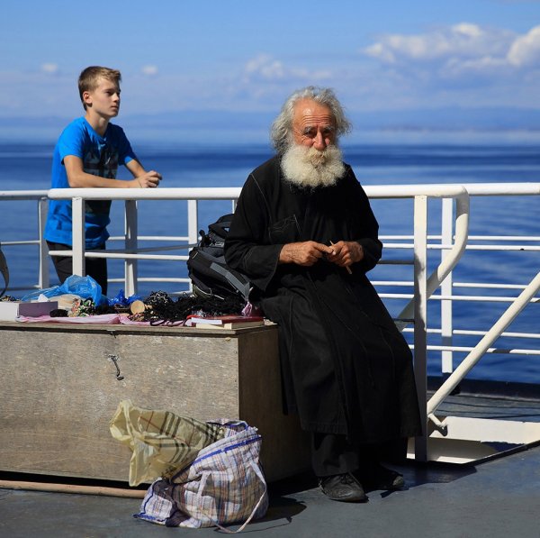 Монах у моря