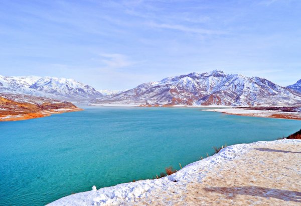 Водохранилище Чарвак в Узбекистане