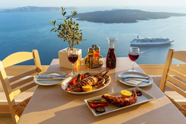 Обед в Греции