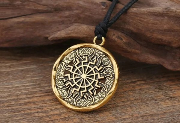 Индейский дух Бога солнца амулет