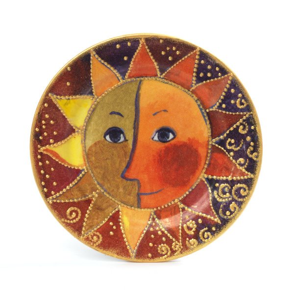 Солнце в декоративном искусстве