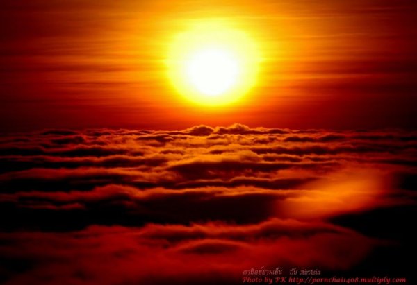 Тускло-багровое солнце