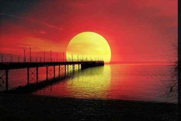 Красный мост закат