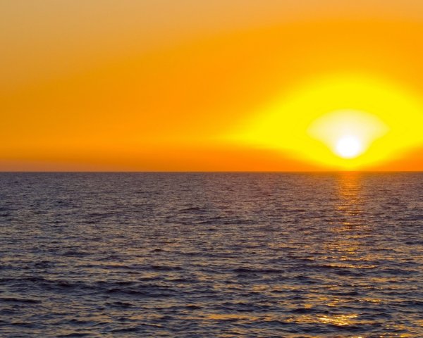 Солнечное море