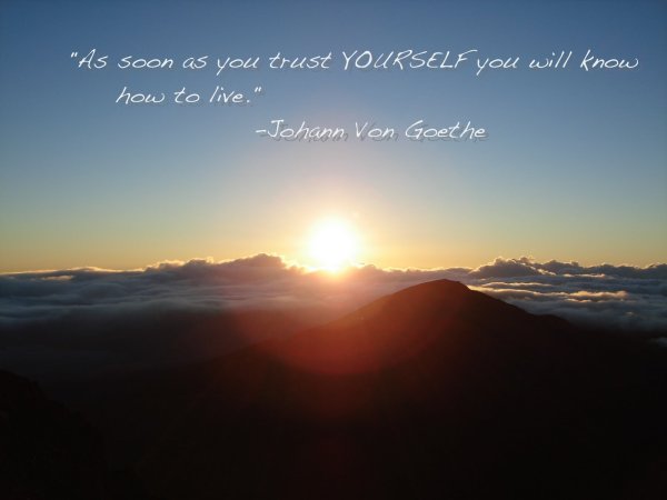 Красивые цитаты на фоне заката