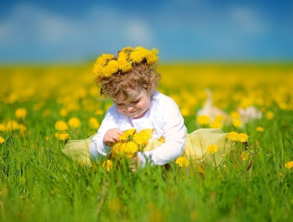 Нарисовать солнце красками