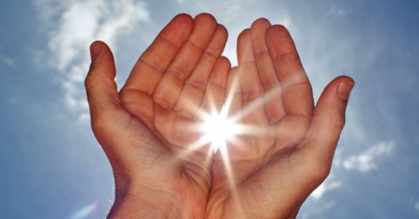 Солнышко в руках