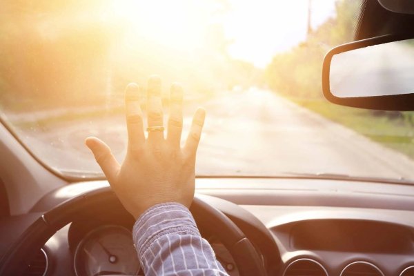 Ослепление солнцем водителя