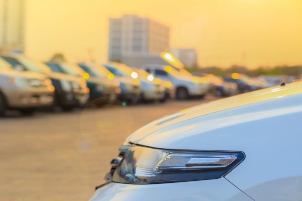 Авто под солнцем