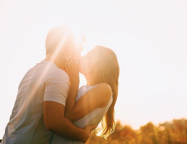 Поцелуй на рассвете