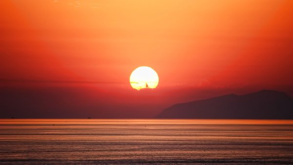 Красивый закат солнца