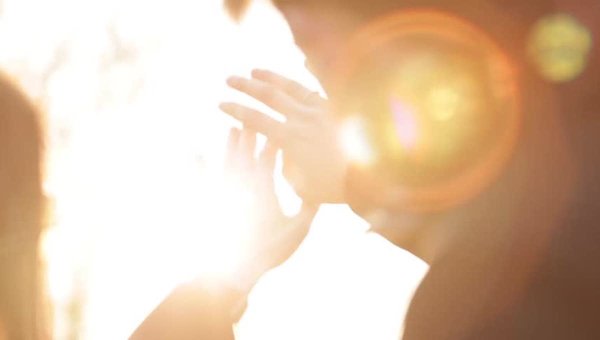 Ослепляющий свет