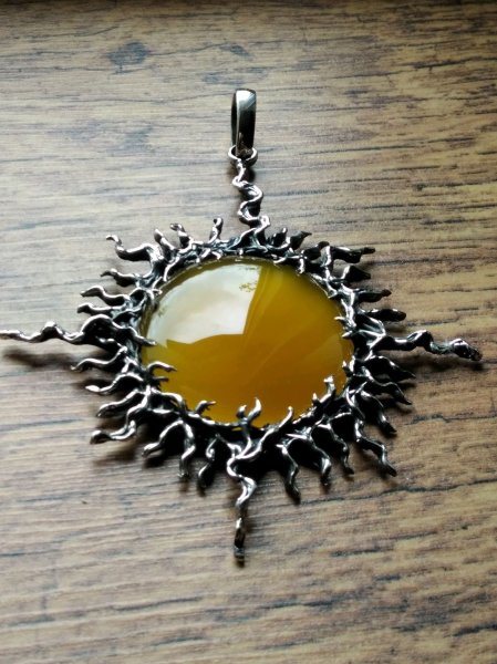 Кулон солнце