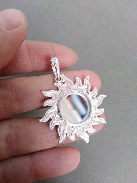 Солнце в морозный день