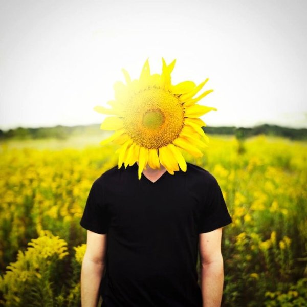 Парень на солнце