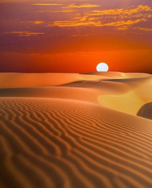 Закат в пустыне