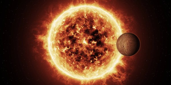 Меркурий по сравнению с солнцем