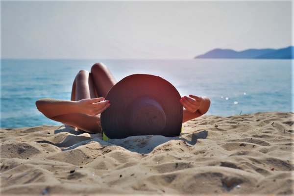 Загар на пляже