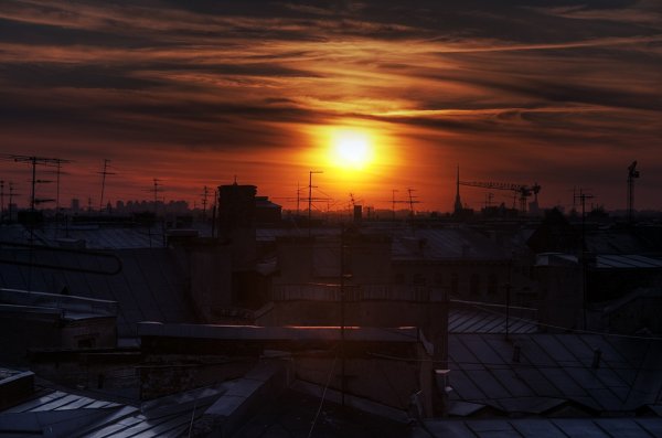 Закат в городе с крыши
