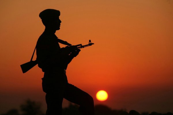 Силуэт солдата