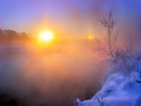 Морозное утро солнце