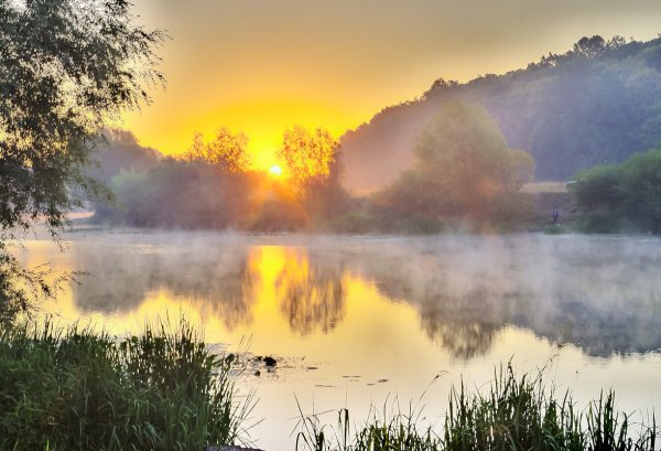 Утро солнце встает