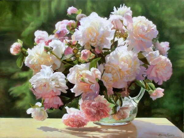 Пионы в саду