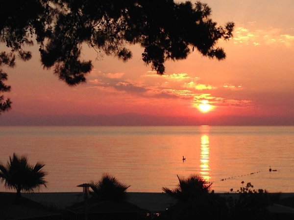 Красивый закат в Турции