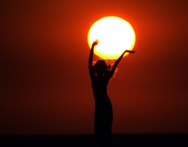 Девушка солнце