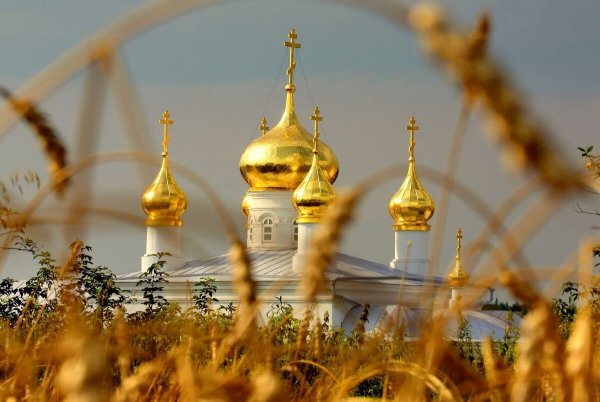 Купола на солнце