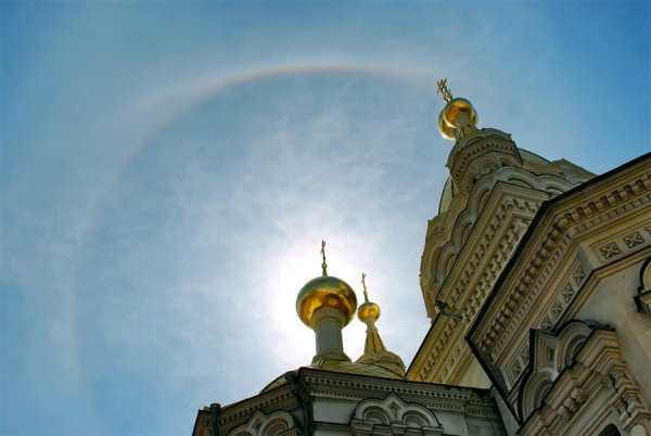 Золотые купола - Успенский собор (Ярославль).