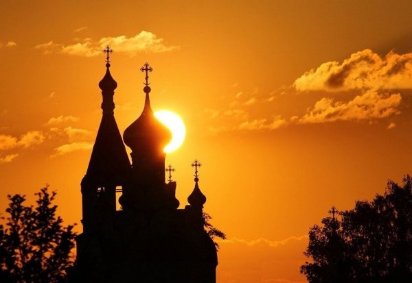 Купола на солнце