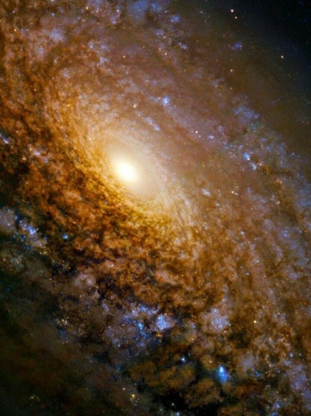 Галактика NGC 3521