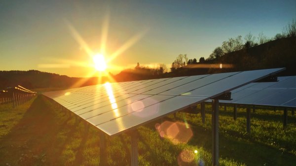 Возобновляемые источники энергии Солнечная энергия