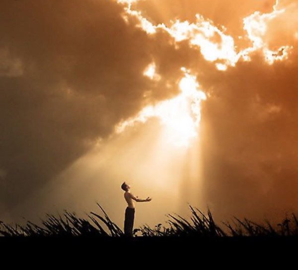 Человек на Восходе солнца