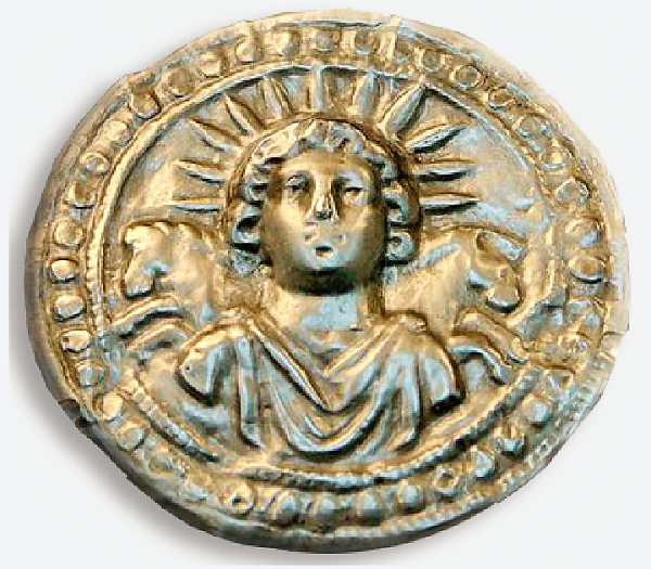 Митра божество