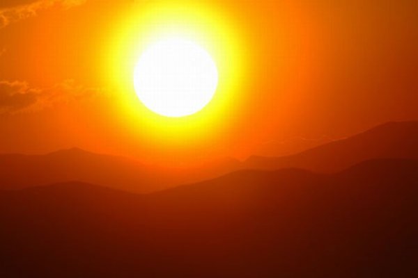 Раскаленное солнце