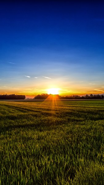 Волны на закате