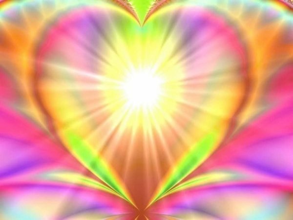 Девушка с солнцем в сердце