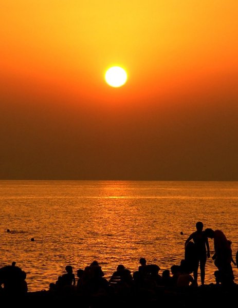 Под солнцем