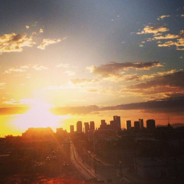 Утро в городе