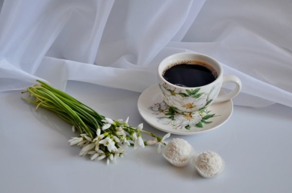 Весеннее утро и кофе