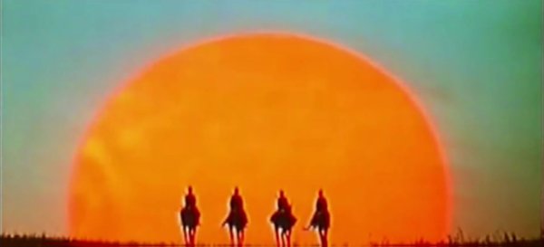 Мстители уходят в закат