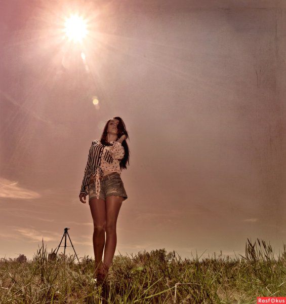 Красивые девушки на закате